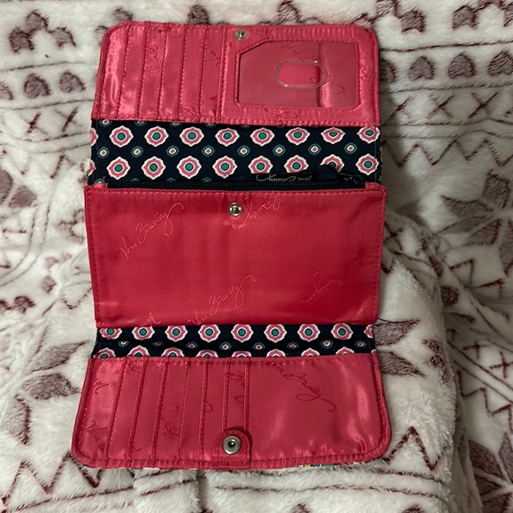 Vera Bradley wallet - Picture 2 of 8